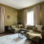 Guest house Les Du Parc - D'hotes Ambroise & Germaine - Meuble 5 Etoiles Marie 2 A 5