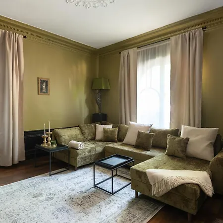 Guest house Les Du Parc - D'hotes Ambroise & Germaine - Meuble 5 Etoiles Marie 2 A 5