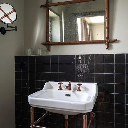 Les Du Parc - D'hotes Ambroise & Germaine - Meuble 5 Etoiles Marie 2 A 5 Guest house Vittel